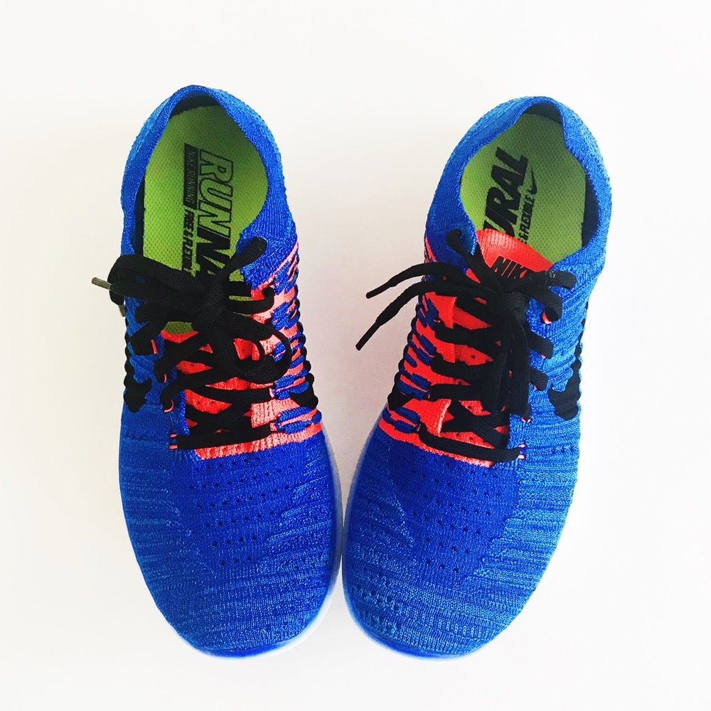 Last one Sz 6.5 🌹Nike free flyknit running shoes - Picture 5 of 7